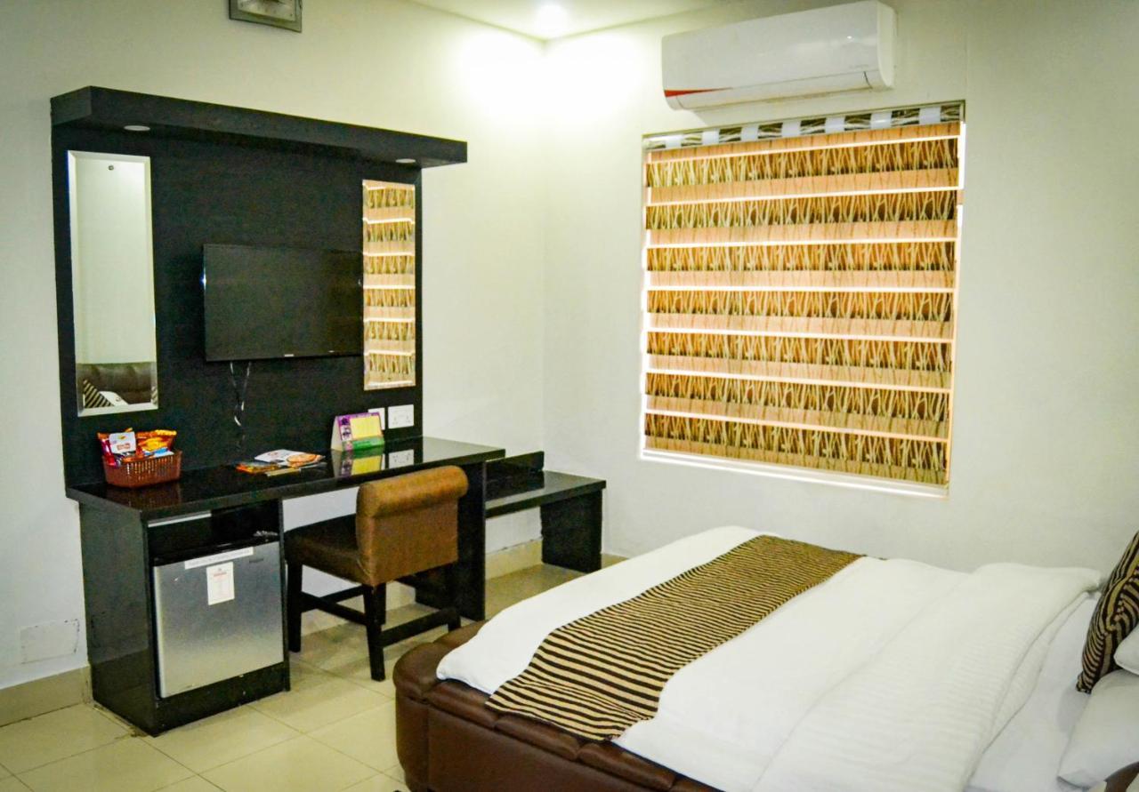 Hotel Akbar International راوالبيندي المظهر الخارجي الصورة